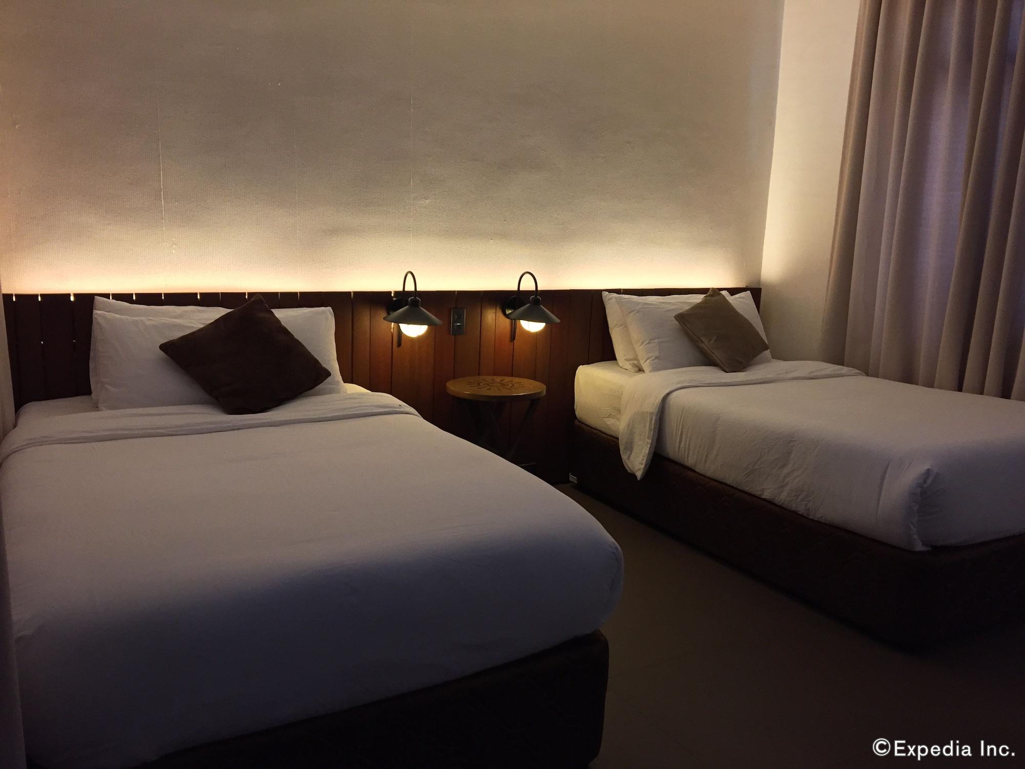 Resort The Funny Lion -